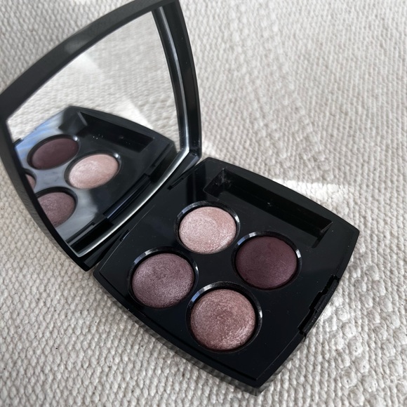 CHANEL LES 4 OMBRES Eyeshadow - Picture 2 of 5